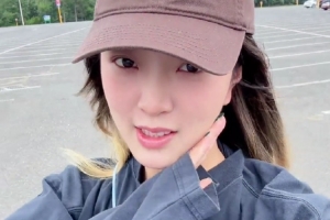 付豪妻子晒日常Vlog：运动员在游乐场的一天 天气阴暗但心有阳光